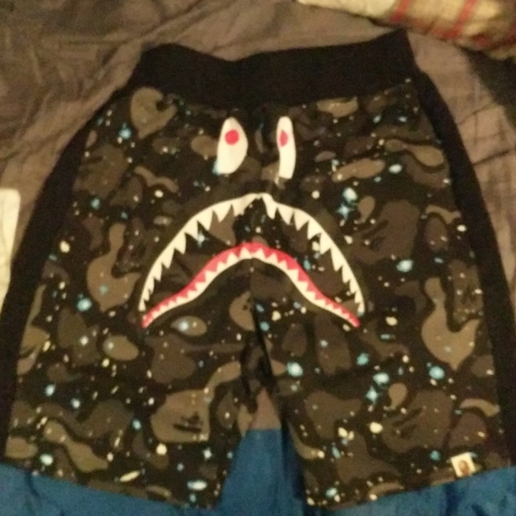 Shorts - Picture 1 of 3